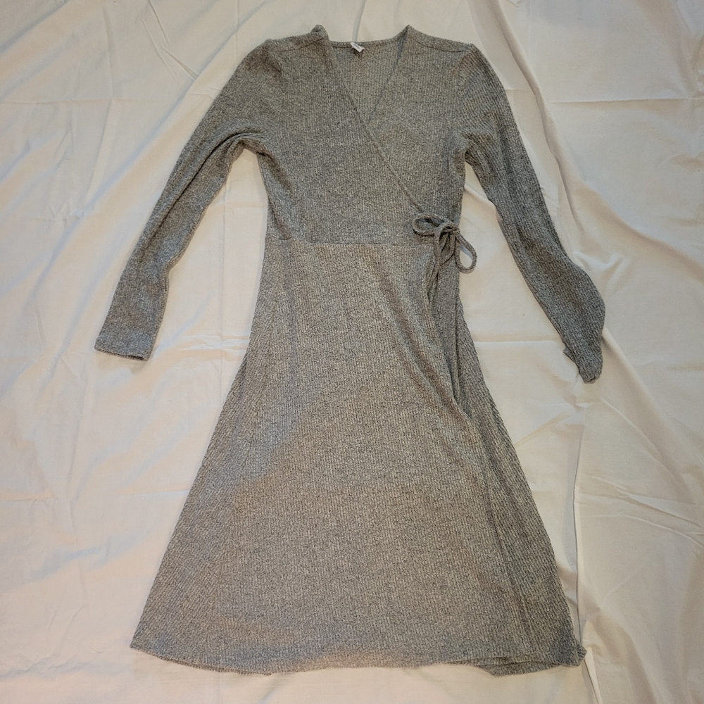 Old Navy Grey Wrap V-neck Dress Small